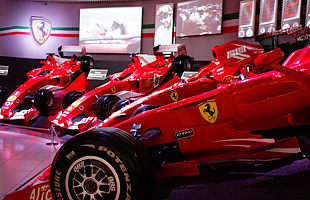 Фото Музея Феррари в Маранелло — Museo Ferrari Maranello