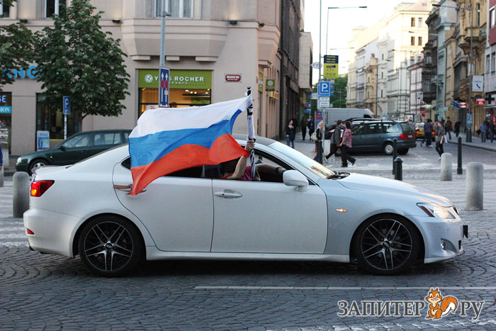 как русские автомобилисты отметили 9 мая 2011 в праге